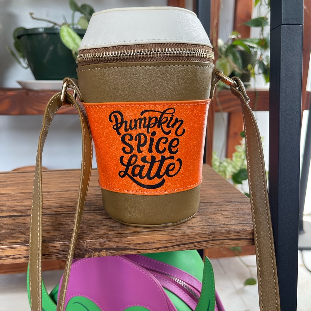MAD engine Pumpkin Spice latte bag